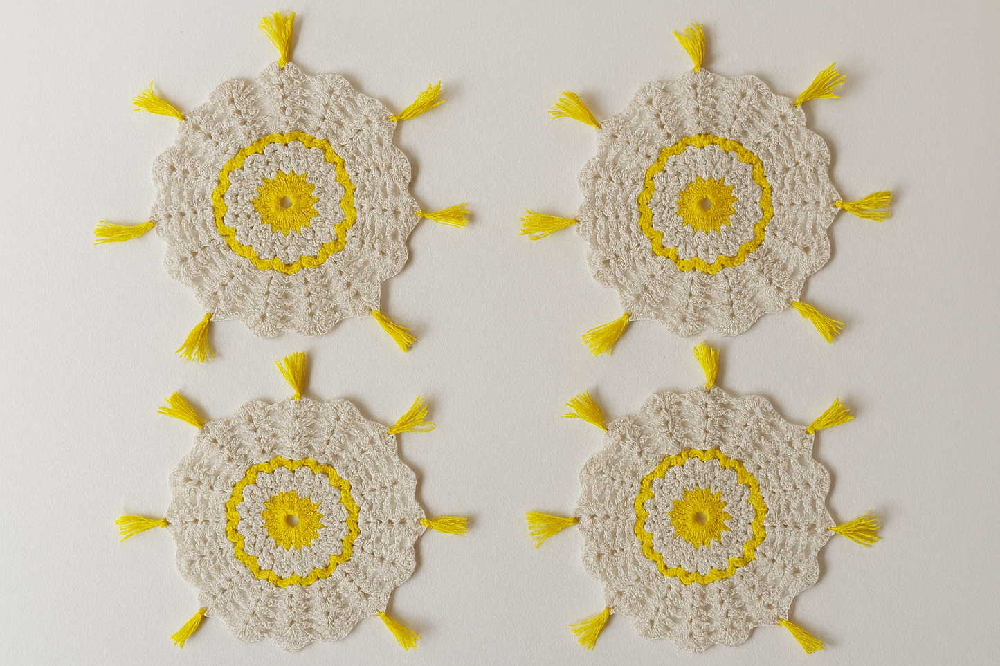 Crochet Glass mat, Made of Resham Thread